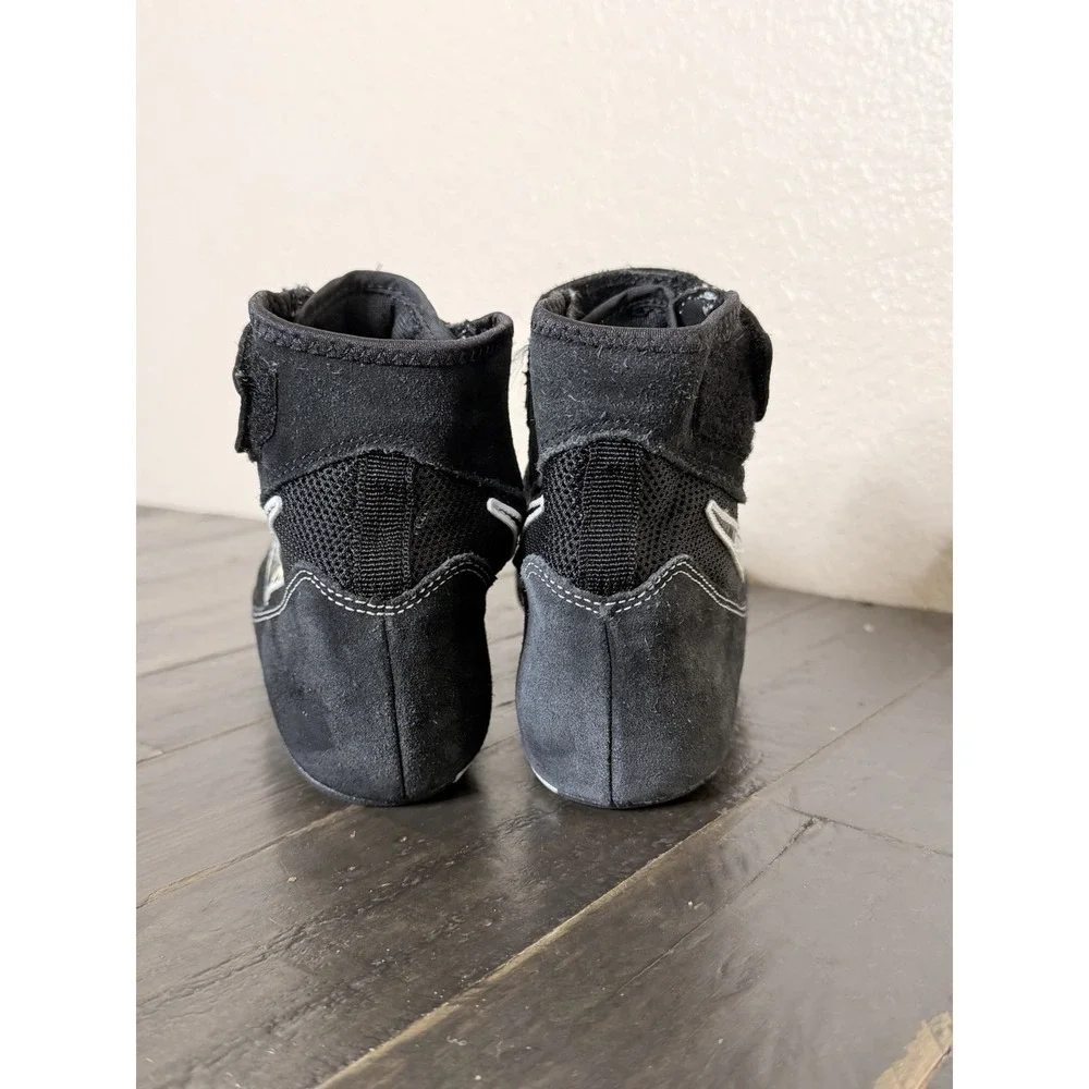 Nike lightly used
